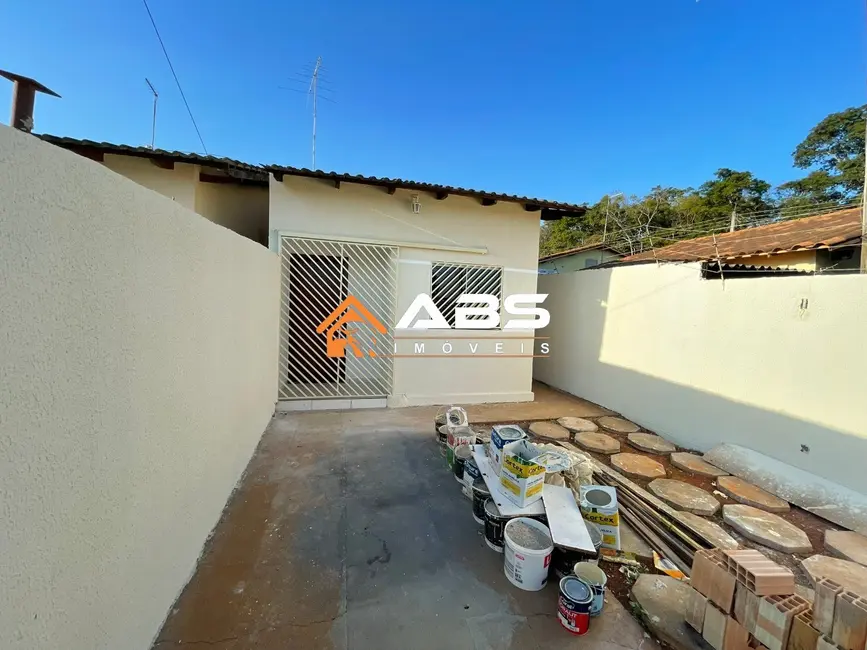 Foto 2 de Casa com 2 quartos à venda, 150m2 em Cidade Ocidental - GO