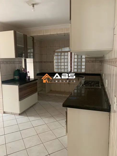 Casa com 5 quartos à venda, 200m2 em Residencial Santos Dumont (Santa Maria), Brasilia - DF - imagem 9 Foto 9 de Casa com 5 quartos à venda, 200m2 em Residencial Santos Dumont (Santa Maria), Brasilia - DF