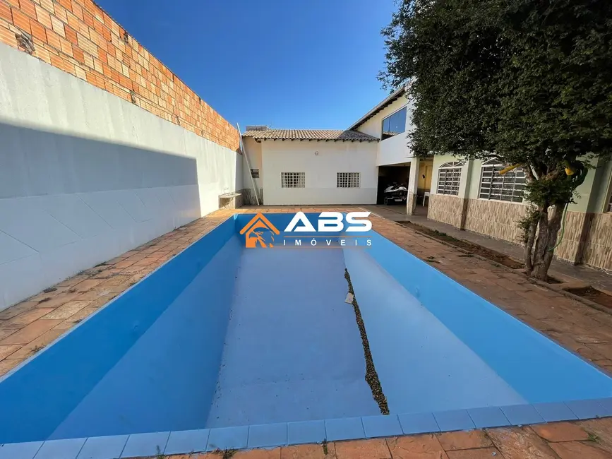 Casa com 4 quartos à venda, 360m2 em Valparaiso I - Etapa E, Valparaiso De Goias - GO - imagem 7 Foto 7 de Casa com 4 quartos à venda, 360m2 em Valparaiso I - Etapa E, Valparaiso De Goias - GO