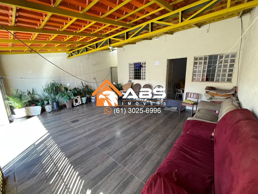 Foto 1 de Casa com 2 quartos à venda, 140m2 em Setor de Chácaras Anhangüera A, Valparaiso De Goias - GO