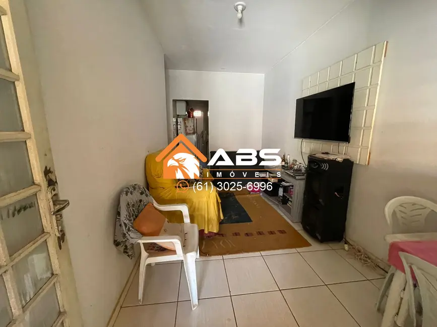 Casa com 2 quartos à venda, 140m2 em Setor de Chácaras Anhangüera A, Valparaiso De Goias - GO - imagem 5 Foto 5 de Casa com 2 quartos à venda, 140m2 em Setor de Chácaras Anhangüera A, Valparaiso De Goias - GO