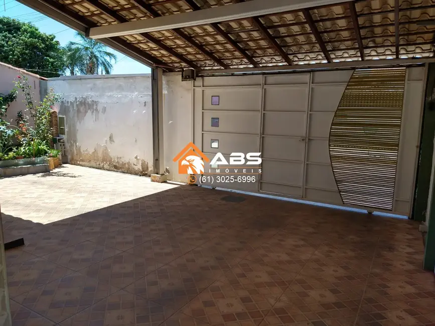 Foto 2 de Casa com 3 quartos à venda, 240m2 em Valparaiso I - Etapa A, Valparaiso De Goias - GO