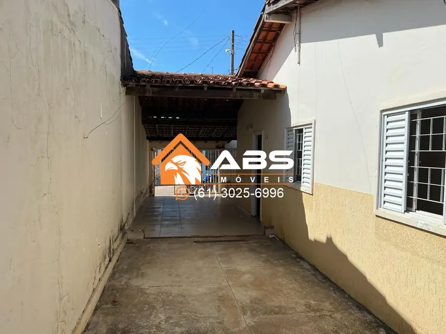 Casa com 2 quartos à venda, 264m2 em Valparaiso I - Etapa B, Valparaiso De Goias - GO - imagem 4 Foto 4 de Casa com 2 quartos à venda, 264m2 em Valparaiso I - Etapa B, Valparaiso De Goias - GO