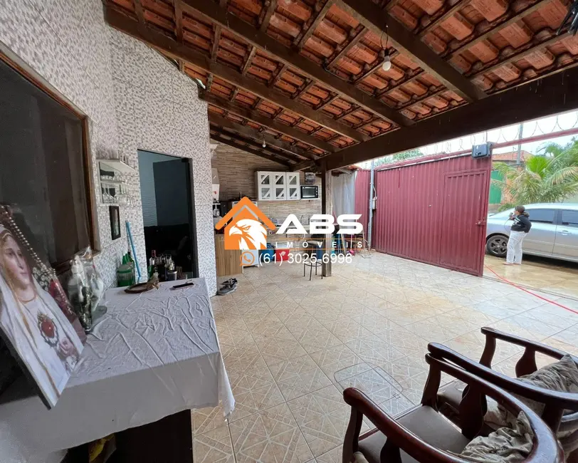 Foto 2 de Casa com 2 quartos à venda, 125m2 em Parque Esplanada V, Valparaiso De Goias - GO