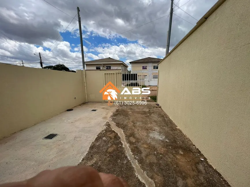 Foto 2 de Casa com 2 quartos à venda, 150m2 em Cidade Ocidental - GO