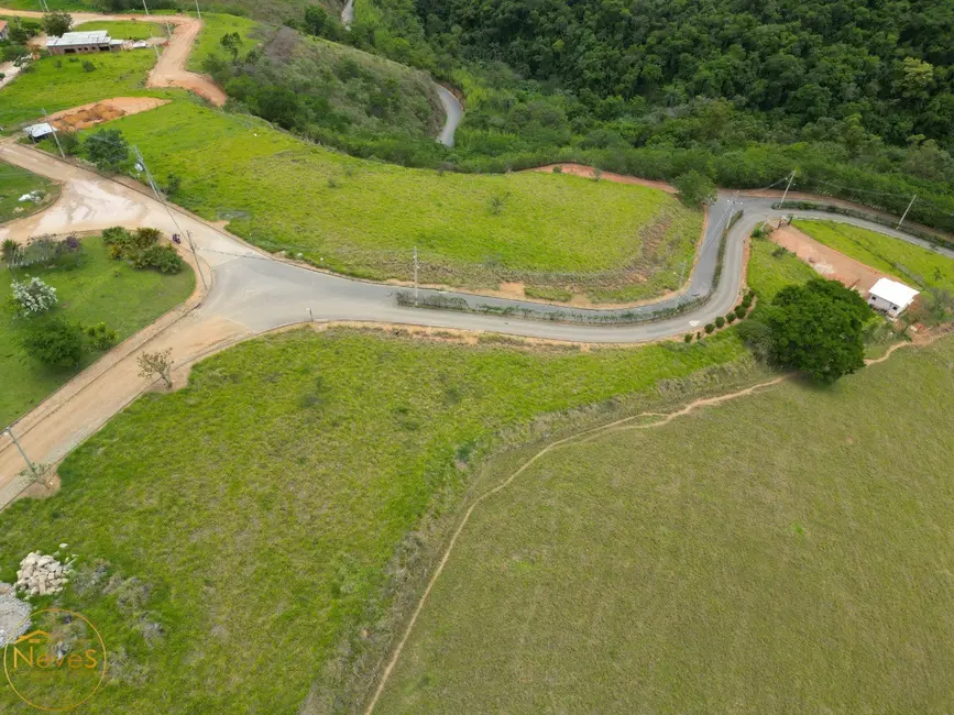 Foto 2 de Terreno / Lote à venda, 571m2 em Paty Do Alferes - RJ