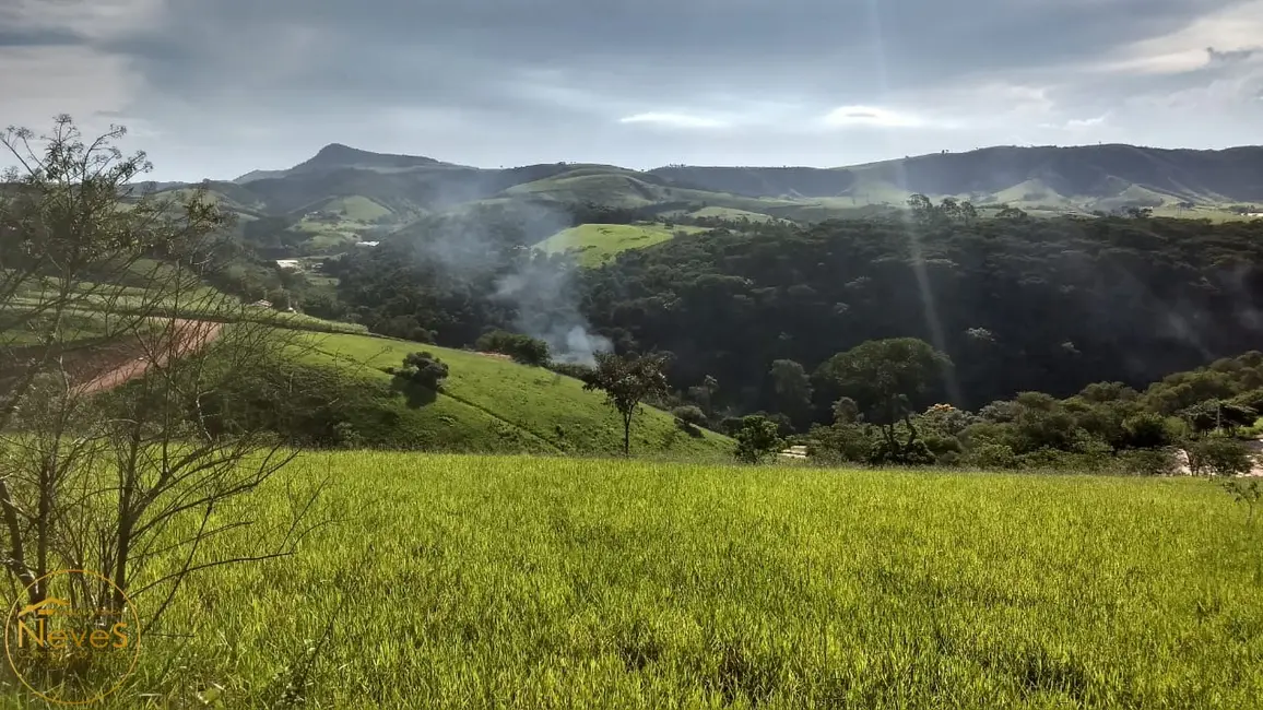 Foto 9 de Terreno / Lote à venda, 571m2 em Paty Do Alferes - RJ