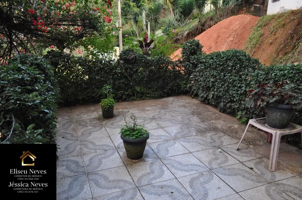 Foto 8 de Casa com 3 quartos à venda, 130m2 em Miguel Pereira - RJ