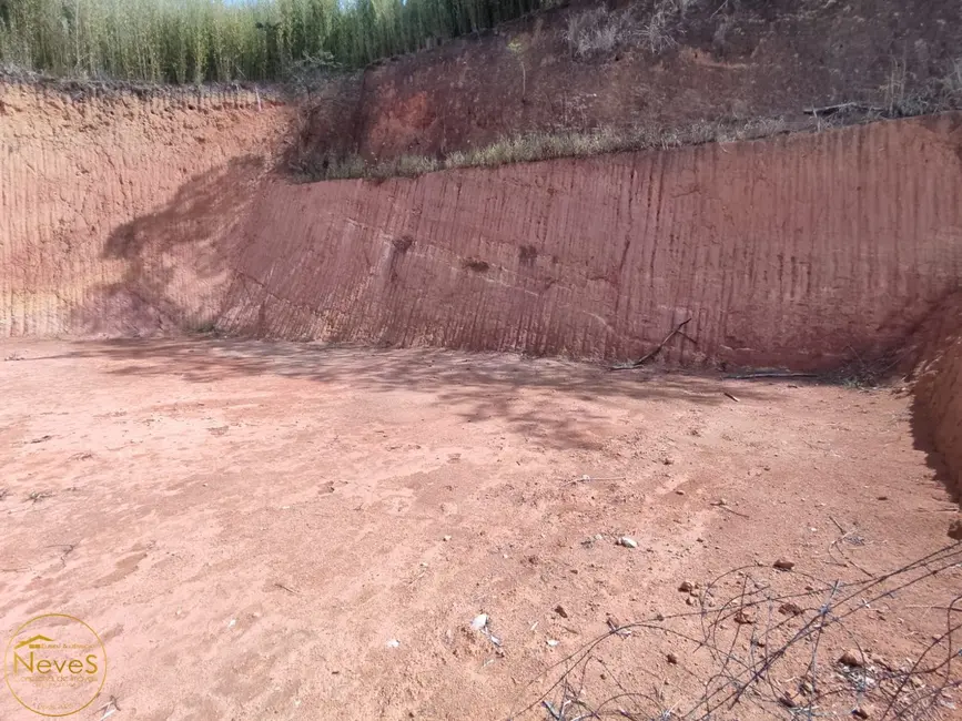 Foto 5 de Terreno / Lote à venda, 2362m2 em Paty Do Alferes - RJ