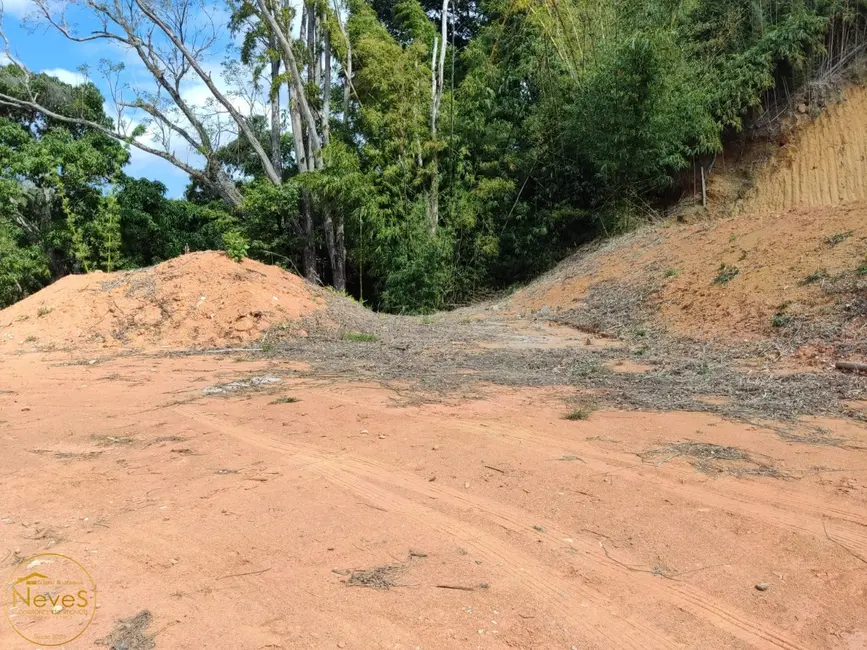 Foto 3 de Terreno / Lote à venda, 2362m2 em Paty Do Alferes - RJ