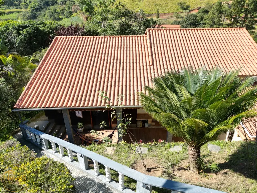 Foto 1 de Casa com 3 quartos à venda, 250m2 em Paty Do Alferes - RJ