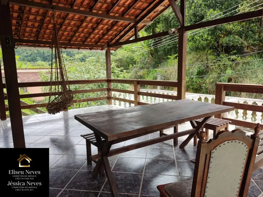 Foto 3 de Casa com 5 quartos à venda, 300m2 em Miguel Pereira - RJ