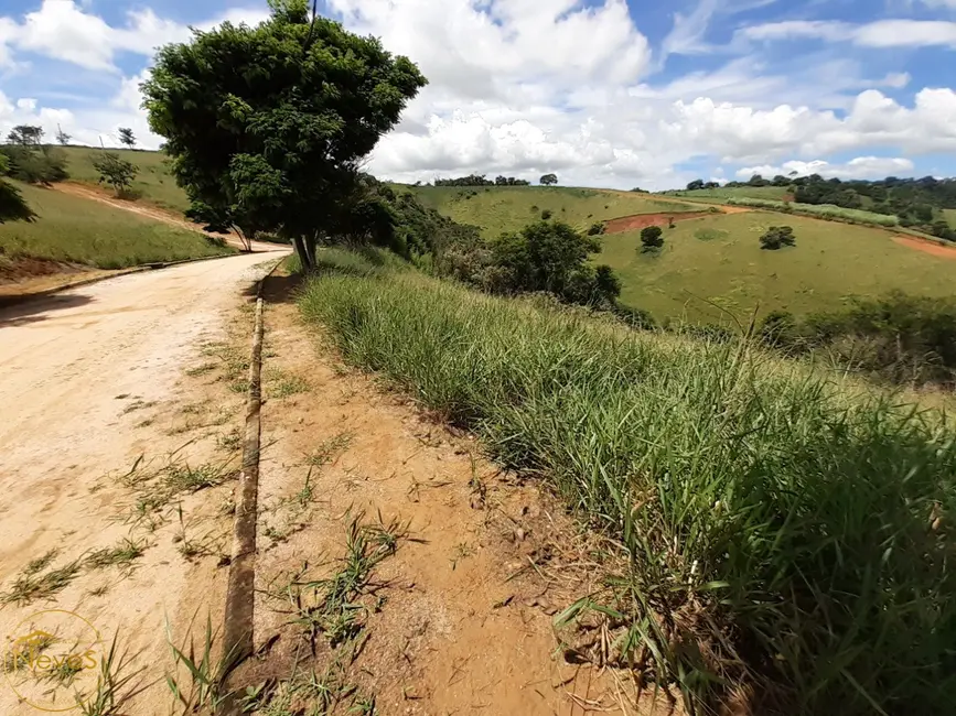 Foto 9 de Terreno / Lote à venda, 571m2 em Paty Do Alferes - RJ