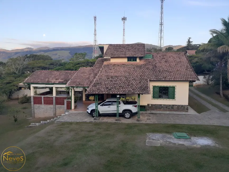 Foto 4 de Sítio / Rancho com 9 quartos à venda, 475m2 em Paty Do Alferes - RJ