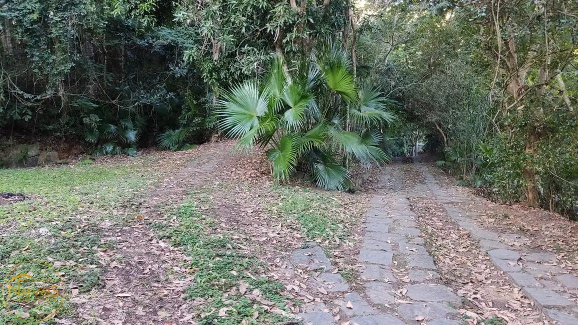 Sítio / Rancho com 3 quartos à venda, 412m2 em Paty Do Alferes - RJ - imagem 4 Foto 4 de Sítio / Rancho com 3 quartos à venda, 412m2 em Paty Do Alferes - RJ