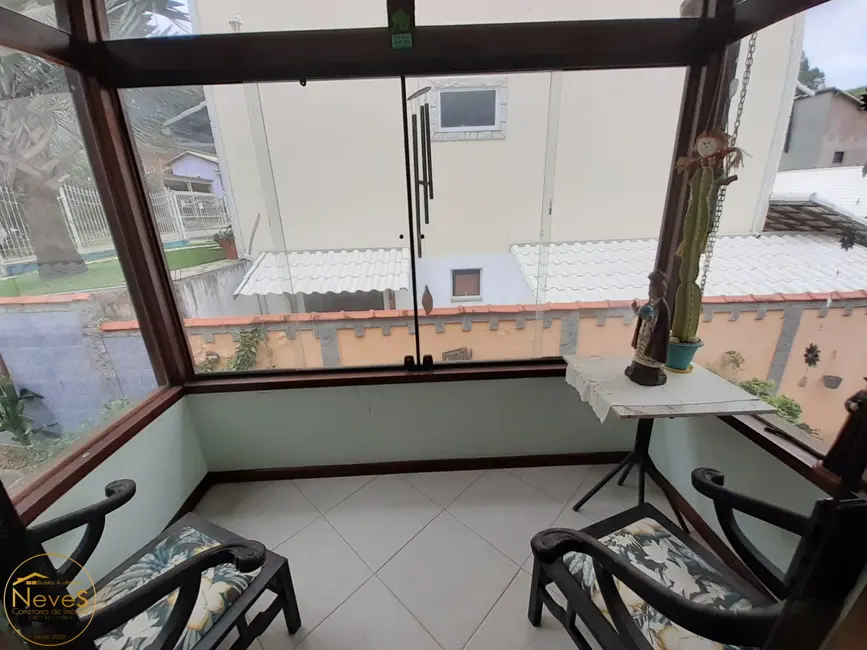 Casa com 5 quartos à venda, 350m2 em Miguel Pereira - RJ - imagem 9 Foto 9 de Casa com 5 quartos à venda, 350m2 em Miguel Pereira - RJ