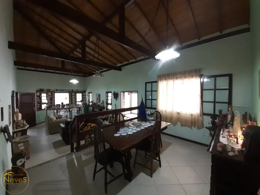 Casa com 5 quartos à venda, 350m2 em Miguel Pereira - RJ - imagem 5 Foto 5 de Casa com 5 quartos à venda, 350m2 em Miguel Pereira - RJ