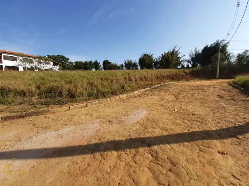 Foto 1 de Terreno / Lote à venda, 759m2 em Paty Do Alferes - RJ