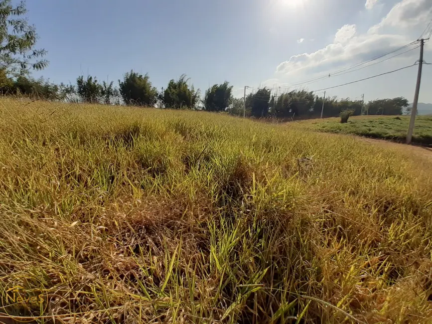 Foto 3 de Terreno / Lote à venda, 759m2 em Paty Do Alferes - RJ