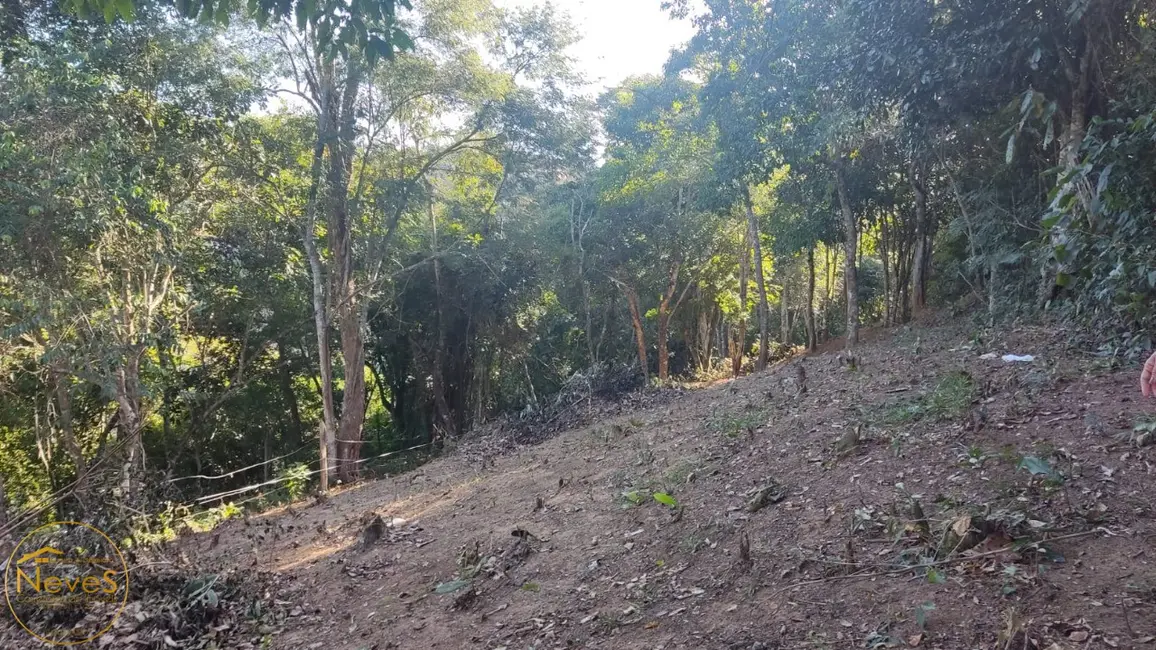 Foto 1 de Terreno / Lote à venda, 468m2 em Miguel Pereira - RJ
