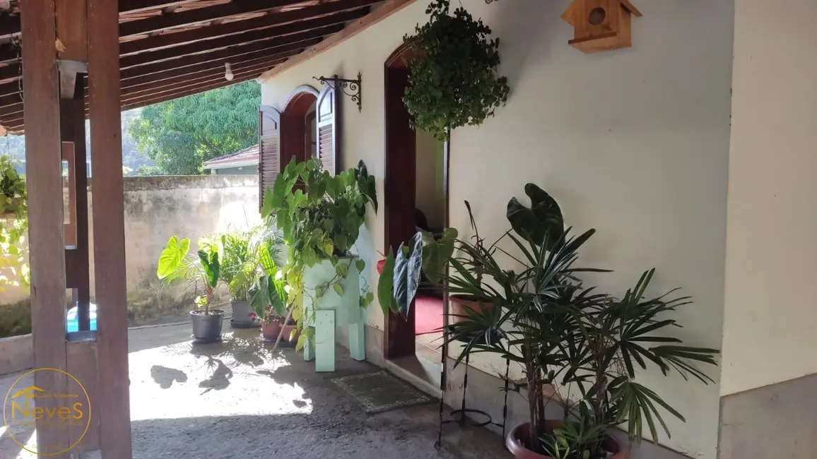 Foto 3 de Casa com 3 quartos à venda, 237m2 em Paty Do Alferes - RJ