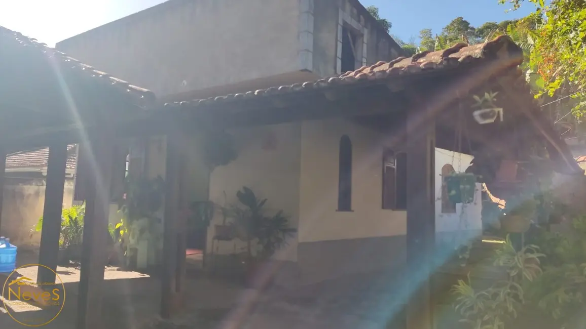 Foto 2 de Casa com 3 quartos à venda, 237m2 em Paty Do Alferes - RJ