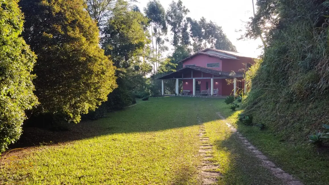 Foto 3 de Sítio / Rancho com 4 quartos à venda, 250m2 em Paty Do Alferes - RJ