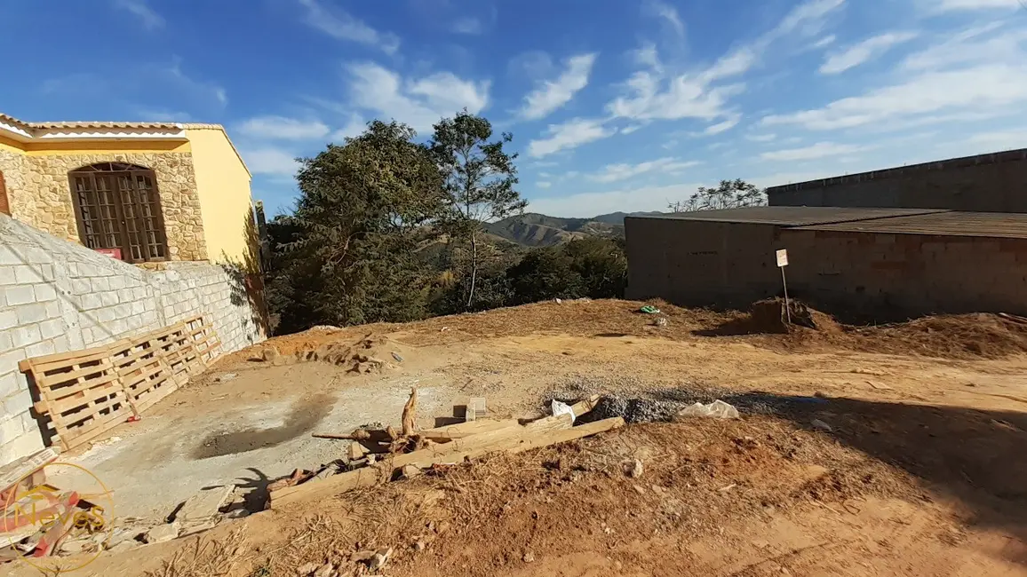 Foto 2 de Terreno / Lote à venda, 1342m2 em Paty Do Alferes - RJ