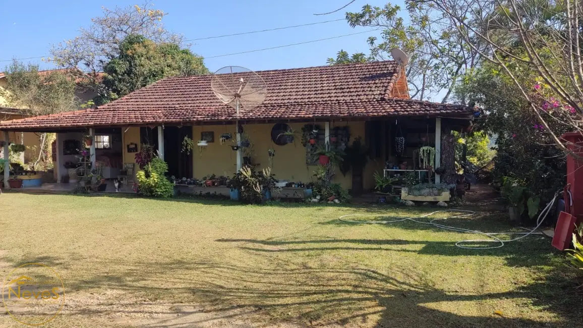 Foto 2 de Casa com 6 quartos à venda, 221m2 em Miguel Pereira - RJ