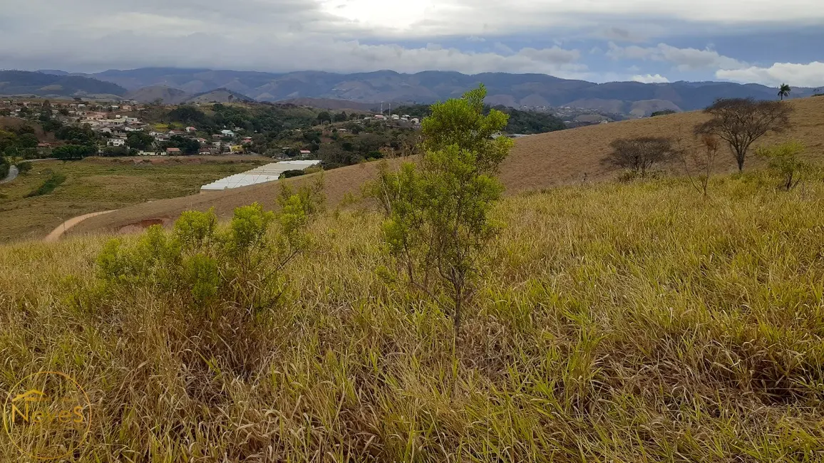 Foto 3 de Terreno / Lote à venda, 606m2 em Paty Do Alferes - RJ