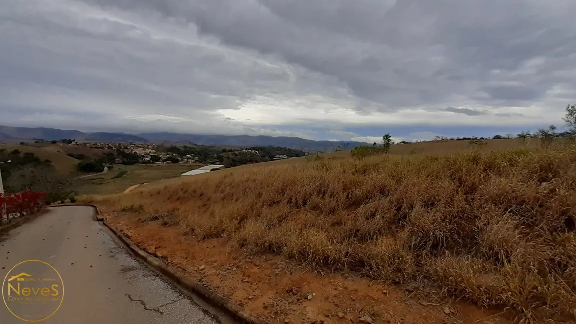 Foto 1 de Terreno / Lote à venda, 606m2 em Paty Do Alferes - RJ