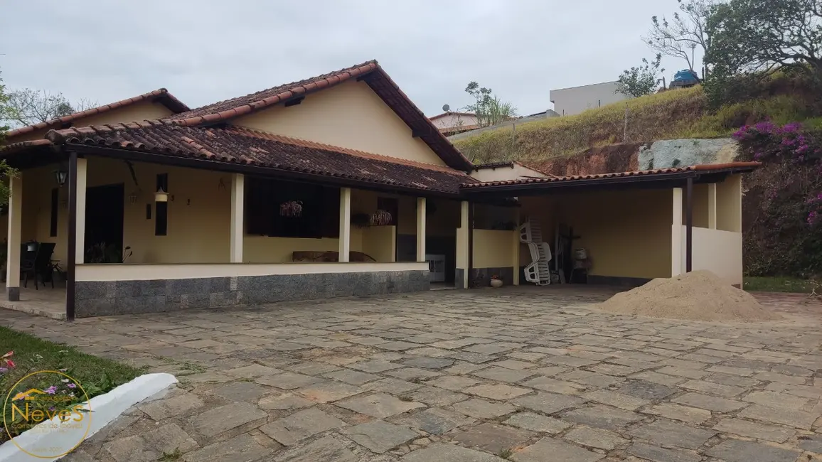 Foto 3 de Casa com 3 quartos à venda, 180m2 em Paty Do Alferes - RJ