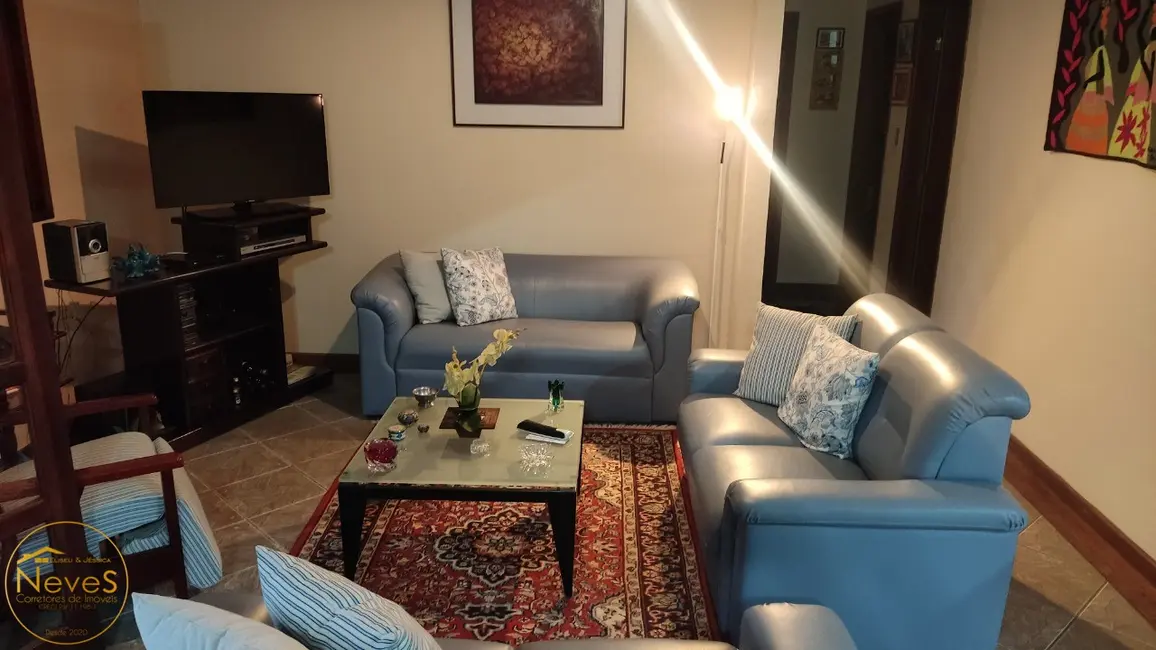 Foto 5 de Casa com 3 quartos à venda, 180m2 em Paty Do Alferes - RJ