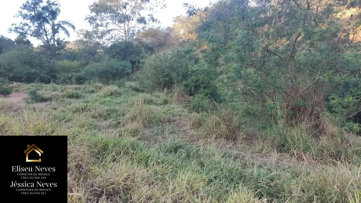 Foto 6 de Terreno / Lote à venda, 1760m2 em Paty Do Alferes - RJ