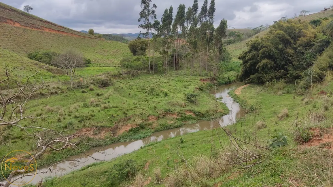 Foto 1 de Terreno / Lote à venda, 120000m2 em Paty Do Alferes - RJ