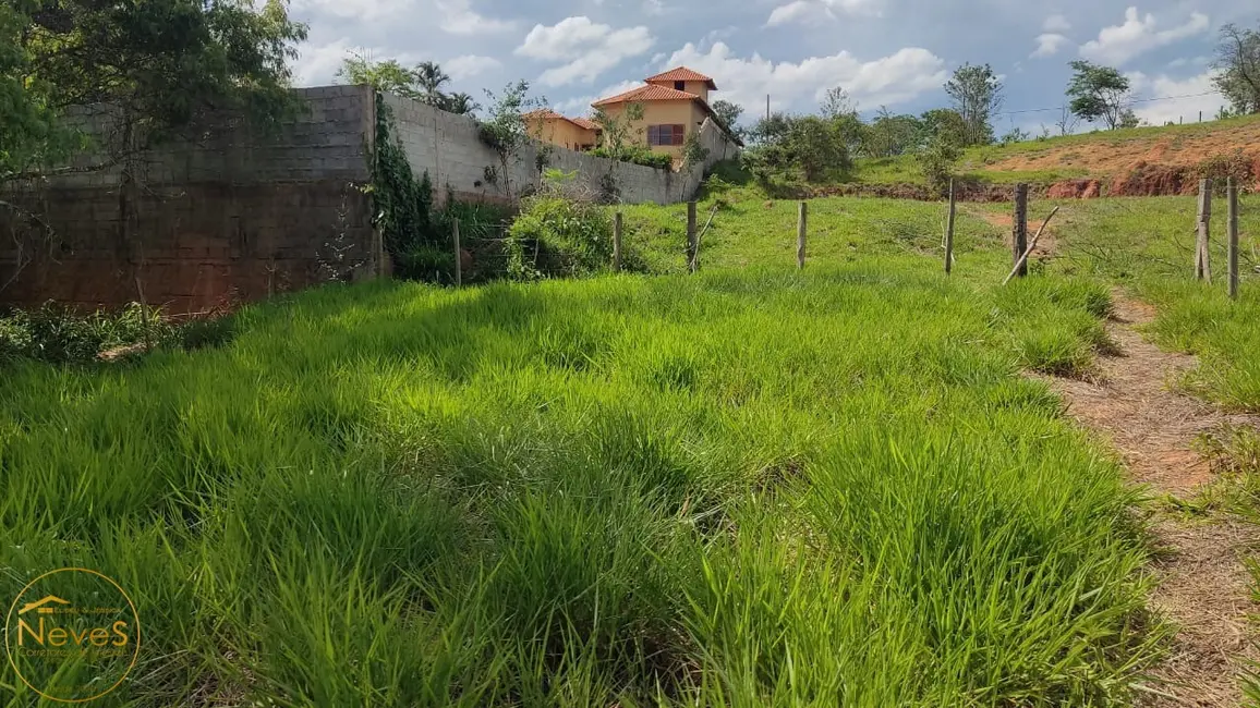 Foto 1 de Terreno / Lote à venda, 525m2 em Paty Do Alferes - RJ