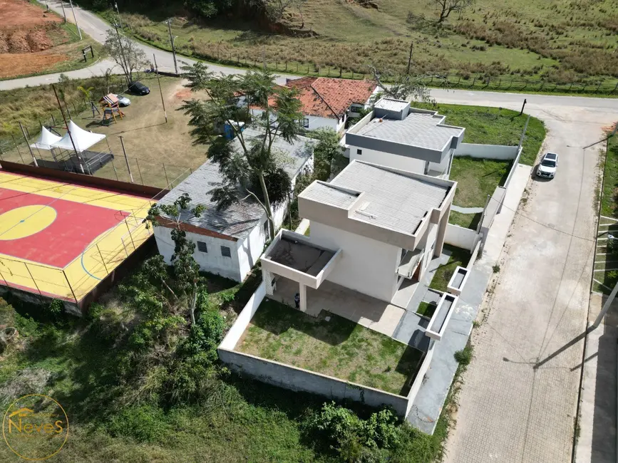 Foto 4 de Casa com 3 quartos à venda, 129m2 em Miguel Pereira - RJ