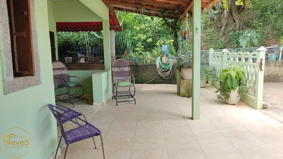 Casa com 3 quartos à venda, 162m2 em Paty Do Alferes - RJ - imagem 3 Foto 3 de Casa com 3 quartos à venda, 162m2 em Paty Do Alferes - RJ