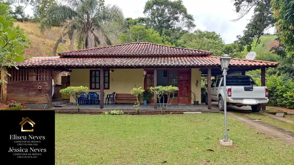 Foto 1 de Casa com 3 quartos à venda, 147m2 em Paty Do Alferes - RJ