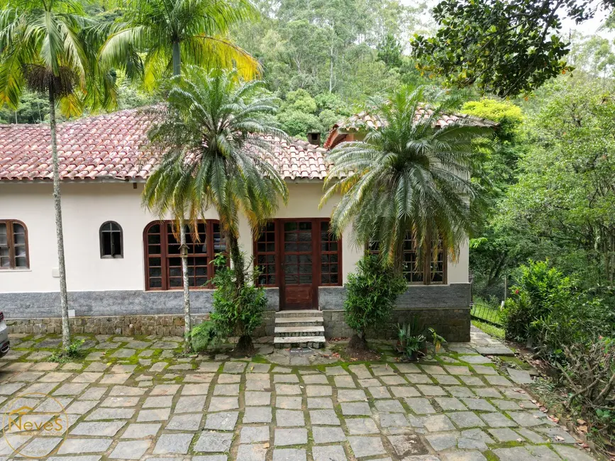 Sítio / Rancho com 9 quartos à venda, 600m2 em Miguel Pereira - RJ - imagem 5 Foto 5 de Sítio / Rancho com 9 quartos à venda, 600m2 em Miguel Pereira - RJ