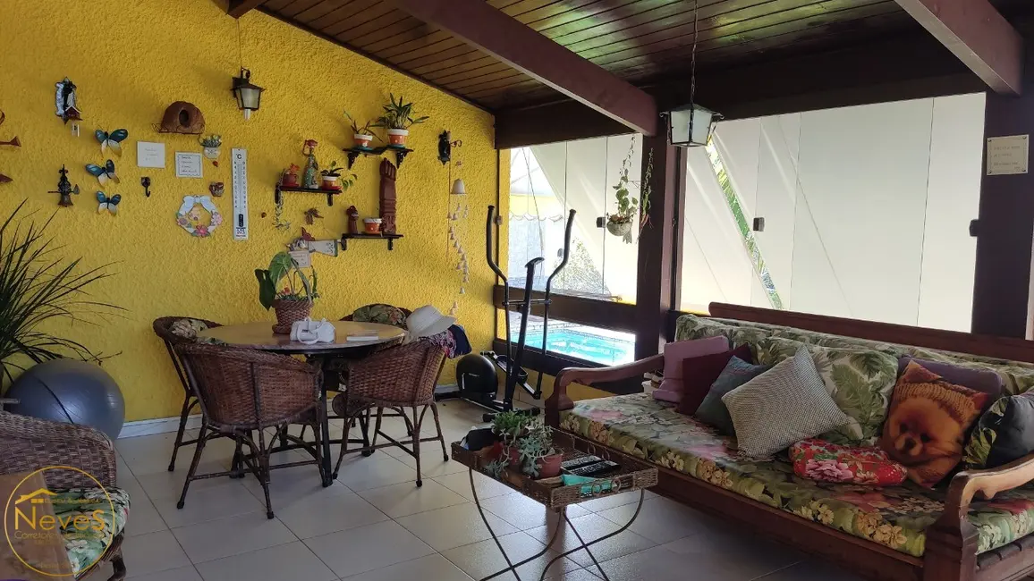 Casa com 5 quartos à venda, 300m2 em Centro, Miguel Pereira - RJ - imagem 6 Foto 6 de Casa com 5 quartos à venda, 300m2 em Centro, Miguel Pereira - RJ