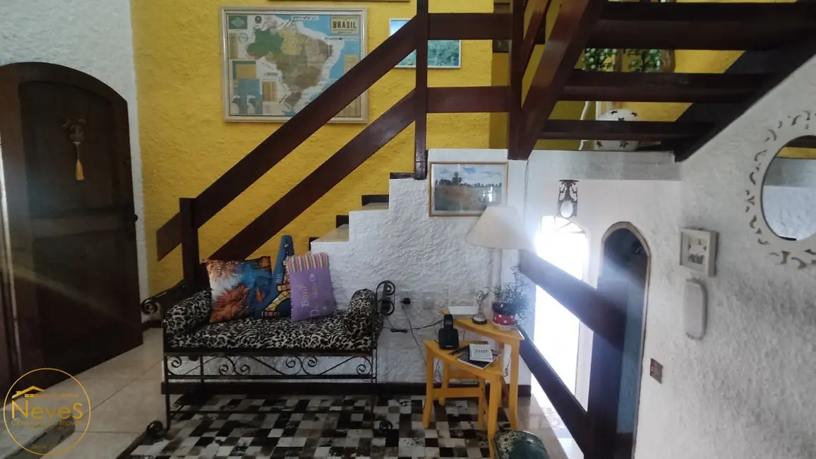 Casa com 5 quartos à venda, 300m2 em Centro, Miguel Pereira - RJ - imagem 8 Foto 8 de Casa com 5 quartos à venda, 300m2 em Centro, Miguel Pereira - RJ