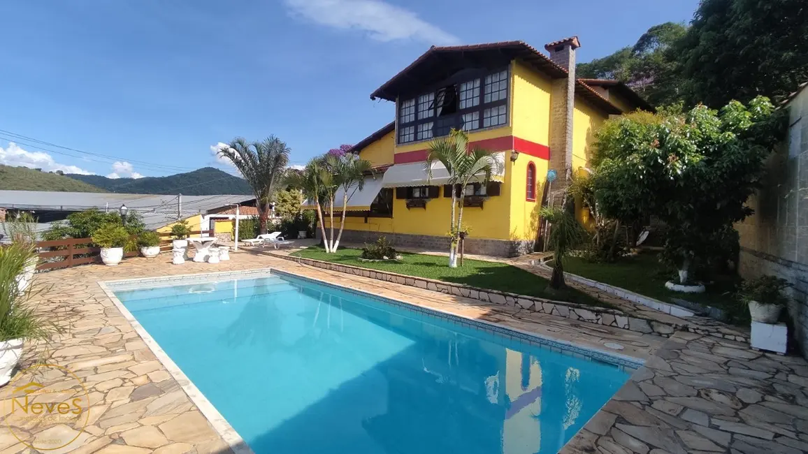 Casa com 5 quartos à venda, 300m2 em Centro, Miguel Pereira - RJ - imagem 5 Foto 5 de Casa com 5 quartos à venda, 300m2 em Centro, Miguel Pereira - RJ