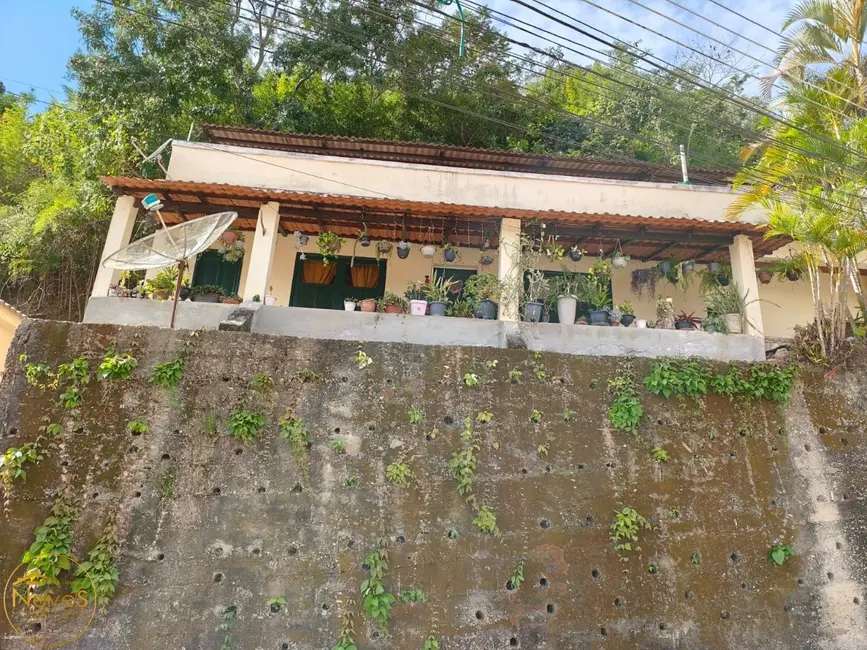 Foto 1 de Casa com 4 quartos à venda, 250m2 em Paty Do Alferes - RJ