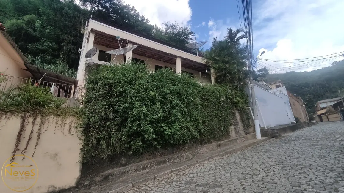 Foto 1 de Casa com 4 quartos à venda, 250m2 em Paty Do Alferes - RJ
