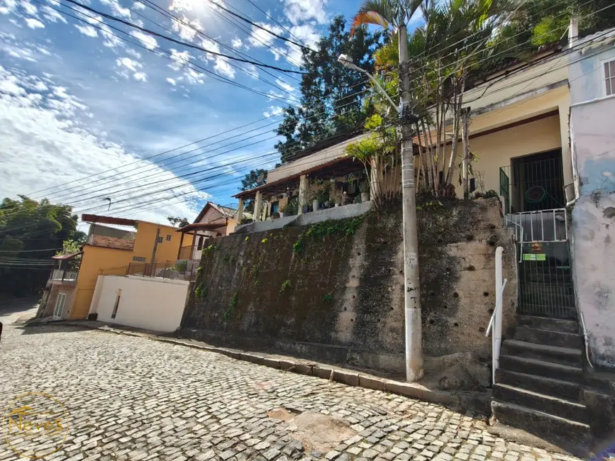 Foto 2 de Casa com 4 quartos à venda, 250m2 em Paty Do Alferes - RJ