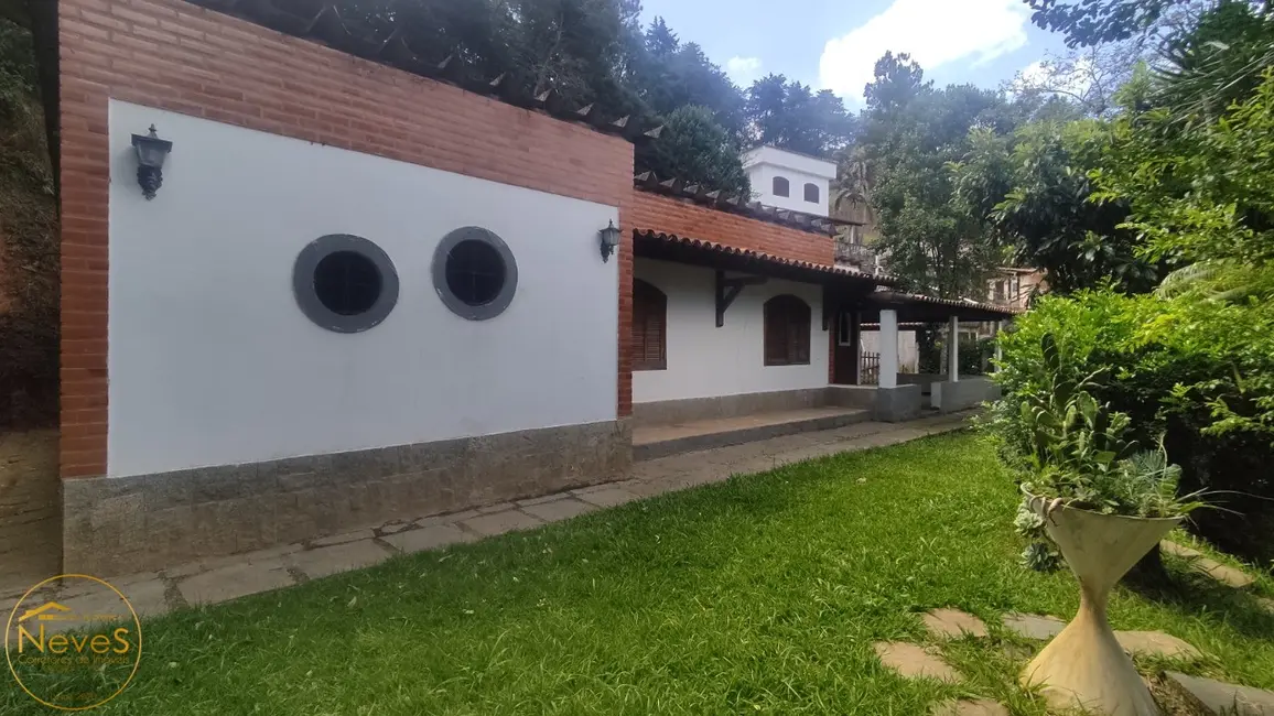 Foto 1 de Casa com 2 quartos à venda, 126m2 em Paty Do Alferes - RJ