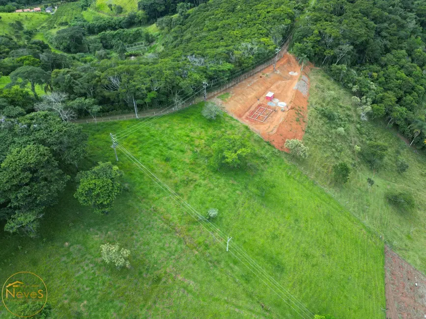 Foto 5 de Terreno / Lote à venda, 2562m2 em Paty Do Alferes - RJ