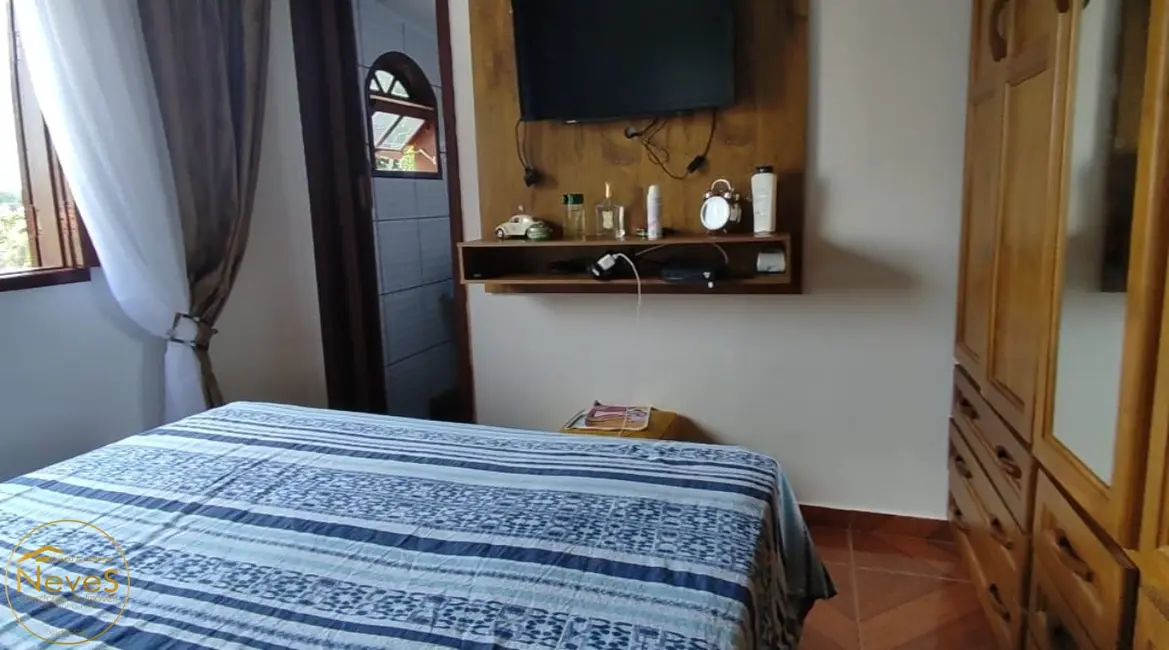 Foto 8 de Casa com 5 quartos à venda, 157m2 em Miguel Pereira - RJ