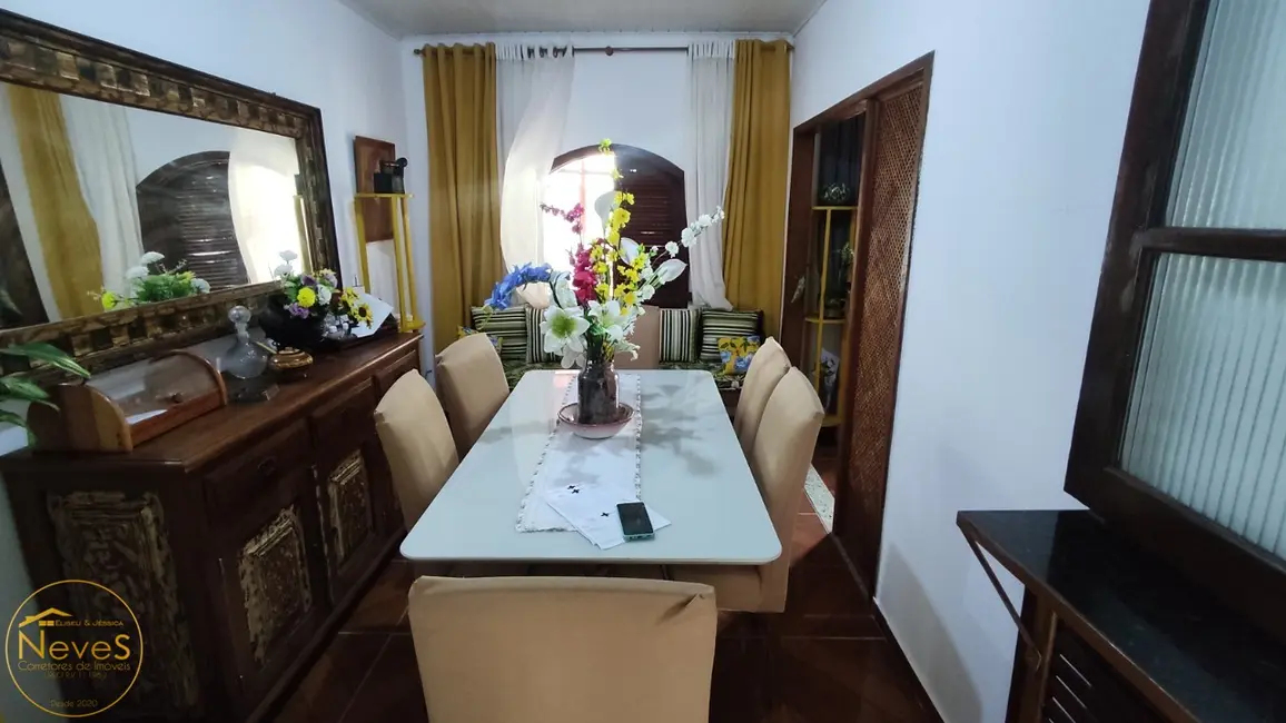 Foto 6 de Casa com 5 quartos à venda, 157m2 em Miguel Pereira - RJ